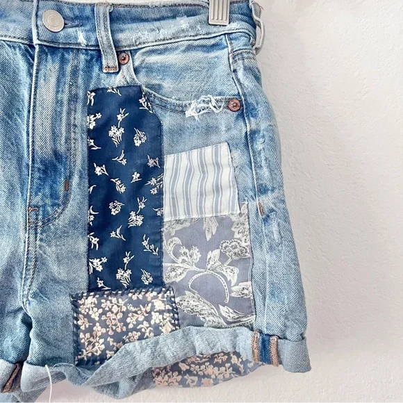 American Eagle Patchwork Rolled Hem Mom Jean Shorts Sz 2 - Picture 3 of 6